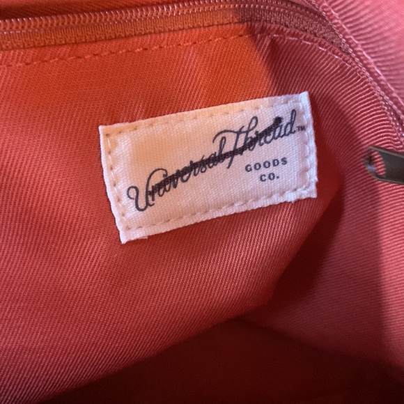 NWT Pink crossbody purse - Picture 8 of 8